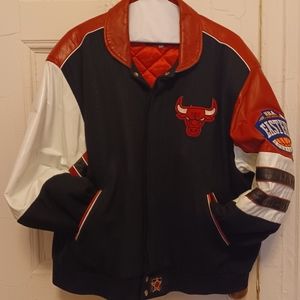 Chicago Bulls, Leather sleeve bomber, XL